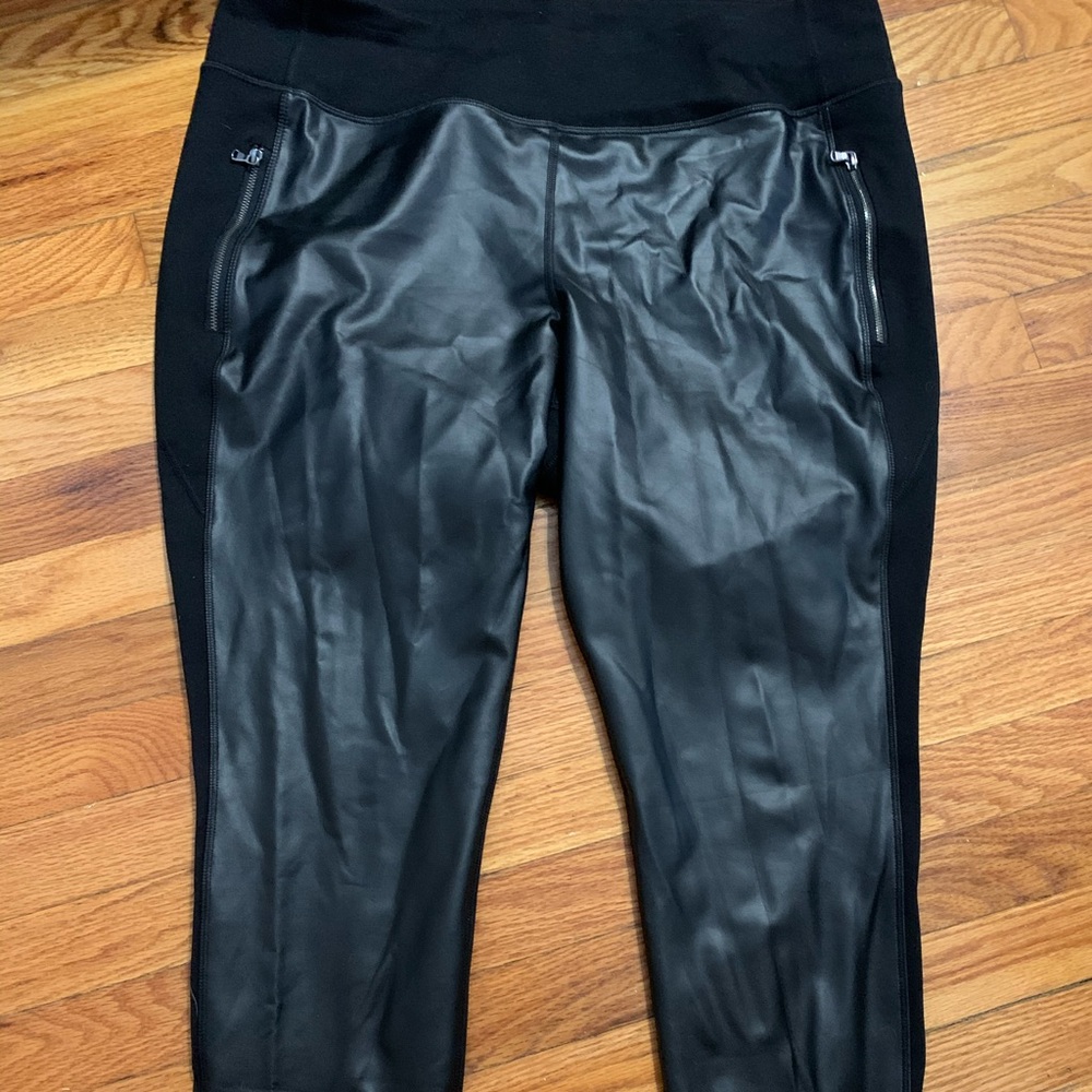Old navy 2x faux leather leggings NWOT